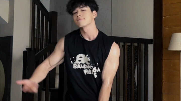 Koreografi oleh Jho - WikiWIKI｜Saya ingat! Saya tidak selelah ini bahkan ketika saya menyusui waktu 