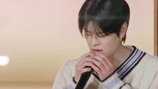 【Kim Seungmin】Penampilan live full voice cover lagu IU "Love Poem"!