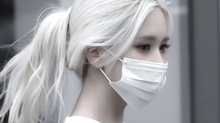 “Despite having no personal information or public activities, she’s been chosen by multiple brands! 