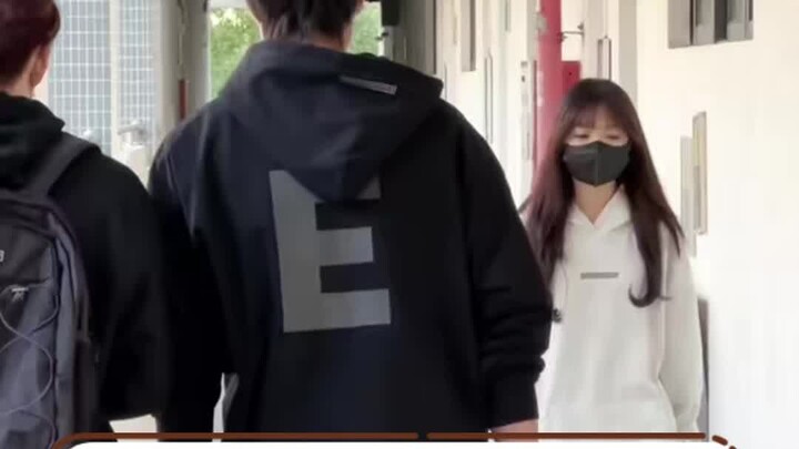 لماذا لا أشعر بأنني بالغ في العشرين؟