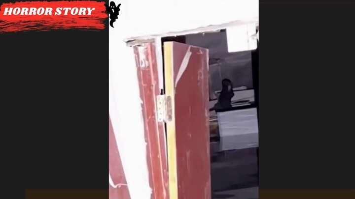 ditampakin sekaligus dua makhluk misterius😭