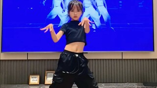استغرق الأمر مني ساعة ونصفًا لإنهاء تسجيل الأغنية المنفردة كاملةً "UP" للفنان Liu Jie