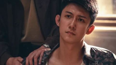 หวงจิ่งอวี๋: “หยิ่งทะนงเกินไปแล้ว ถึงขั้นต่อยบัตรตำรวจของฉันปลิวไปเลย”