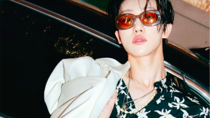 Don't forget how awesome Xu Minghao is just because he's funny! BboyThe8 Xu Minghao dances.