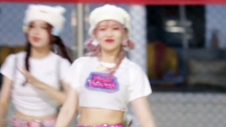 Female idols entering campus?!