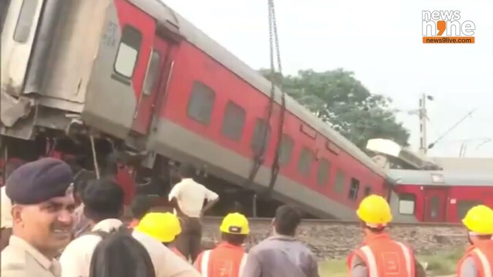 Jharkhand Train Accident : Restoration After Howrah-CSMT Mumbai Mail Derailment in Jharkhand | News9