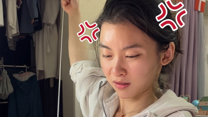 Kindergarten craft assignments are getting competitive again! Let's call in the veteran dad to take 