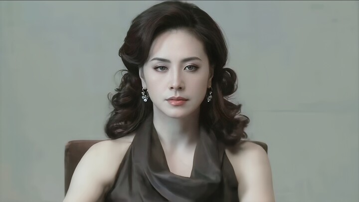 Is she really 43 years old? She wasn’t just hot when she was young—she’s still absolutely fire now!!