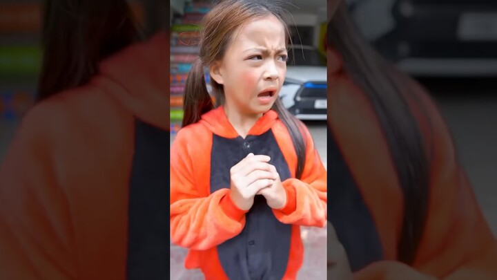 SHK - Cô Bé Có Vết Bớt Đặc Biệt - Little Girl Has A Special Birthmark #shorts #SuperHeroKids #sad