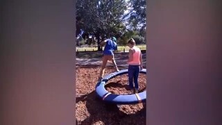 รวมฉากหกล้ม อันตรายนะ น่ากลัว น่าสงสาร เอาจูบๆ เหม็นมาก ฮาทุกฉาก ขำไม่ไหว！#Funny