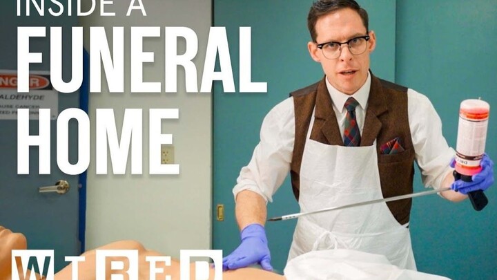 Sains Serius: Petugas Pemakaman Profesional Memperlihatkan Seluruh Langkah Kerja di Rumah Duka