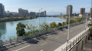 10万买的85平江边老破小