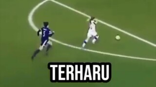 3 perbedaan sepakbola wanita & pria 👀