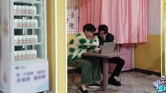 Behind the scenes of the filming of the good six of the cheating brothers Tan Jianci and Rong Zishan
