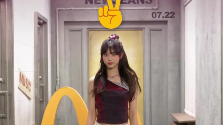 McDonald's Chicken Dance - Haerin Solo Version