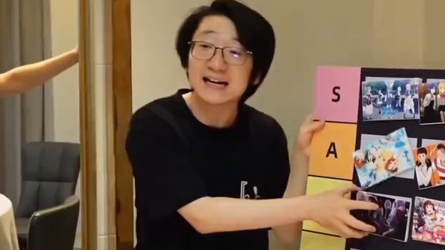"Watch jellyfish level up first" Akaishi King Pan teaches you how to eat Mujica