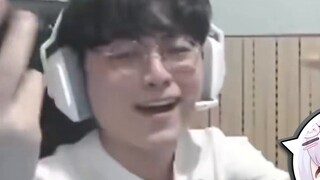 Who told you to use the captain's gift like this? 😡😡