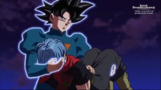 goku dateng bersama daishinkan untuk menolong trunks