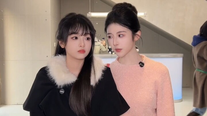 Giờ đi dạo phố còn mệt hơn đi làm~