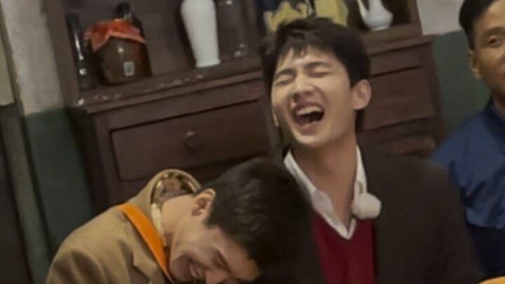 What “military academy heartthrob”? More like the military academy’s laughingstock!!