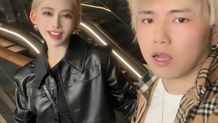 Dunia ini hanyalah sebuah panggung sandiwara