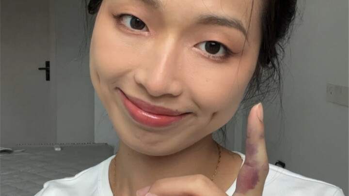 Even if you’re clumsy, you can do it too | Super easy peach blossom makeup for beginners