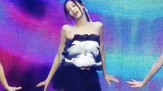 JENNIE's second solo performance in Sydney - You&Me