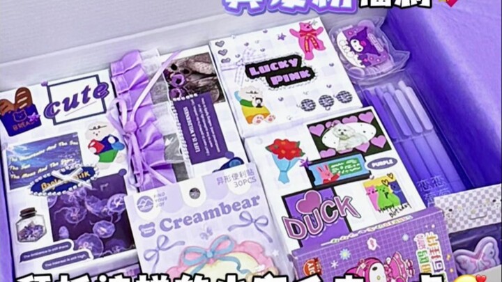 Dikemas khusus untuk para penggemar setia! Bayi kecil yang manis dan penurut ini benar-benar bikin g