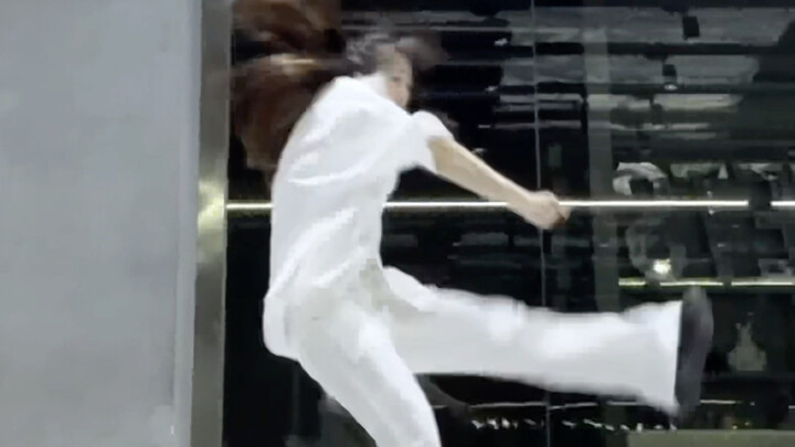 house入侵kpop然后来夺我的命了 「I’ll see you there tomorrow 」