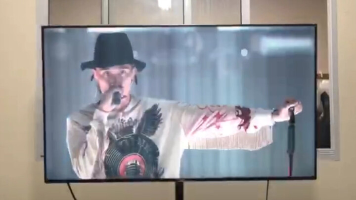 “Dengar dari Sana-Sini” yang belum sempat dinyanyikan untuk babak penyisihan, juga berasal dari...