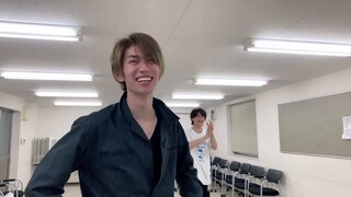 Tekanan tuan! Higuchi Yukihei mengajarkan tarian tari Don Momotaro versi Baotaro Sentai