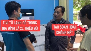 Khương Dừa sắm đồ cho nhà anh Bình đồ nhiều đến nổi soạn hoài không hết.