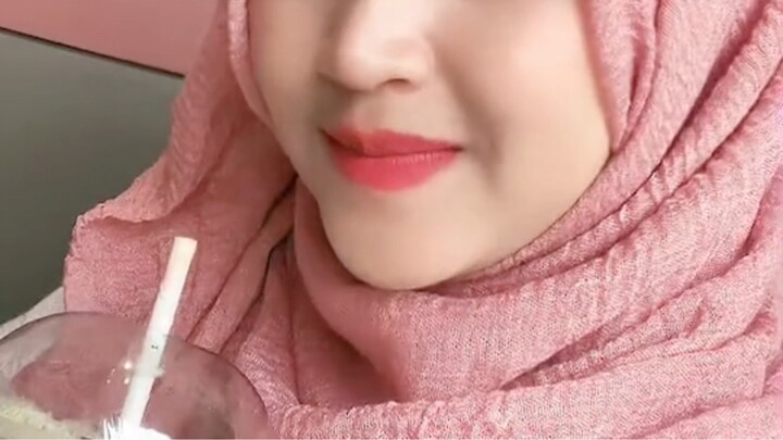 Hii gais jangan lupa tonton live aku yaa🥰