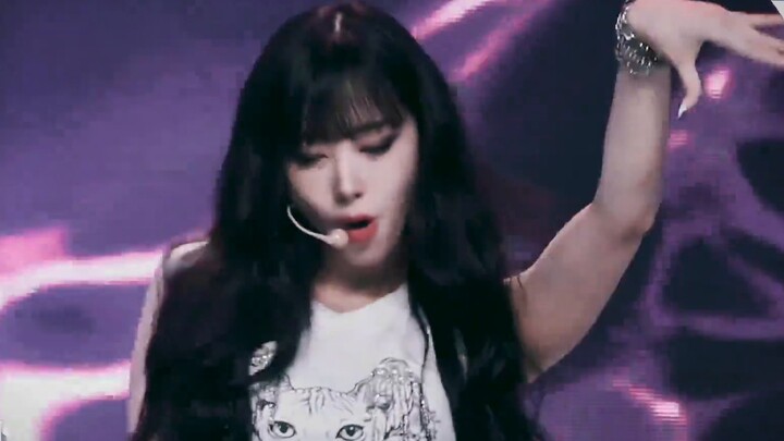 "Semua yang mereka lakukan salah. Ketiganya adalah penjahat yang sebenarnya..."