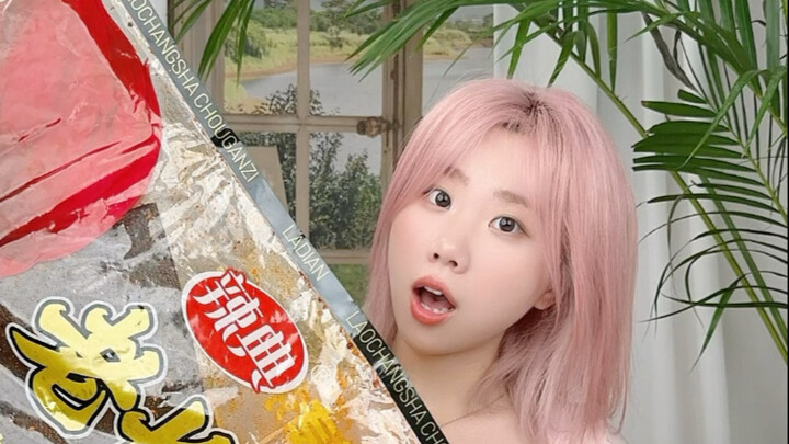 Thử thách rút được bao nhiêu chữ “đại” thì ăn bấy nhiêu miếng đồ ăn có chữ “đại”!