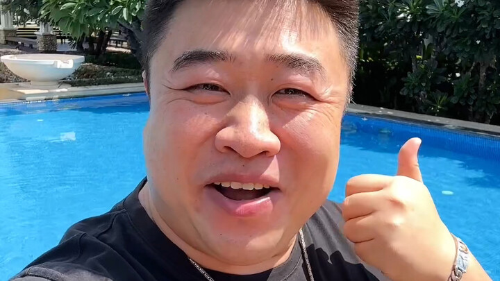 Thailand: What’s it like to watch a Chinese movie? Thais gather to watch!