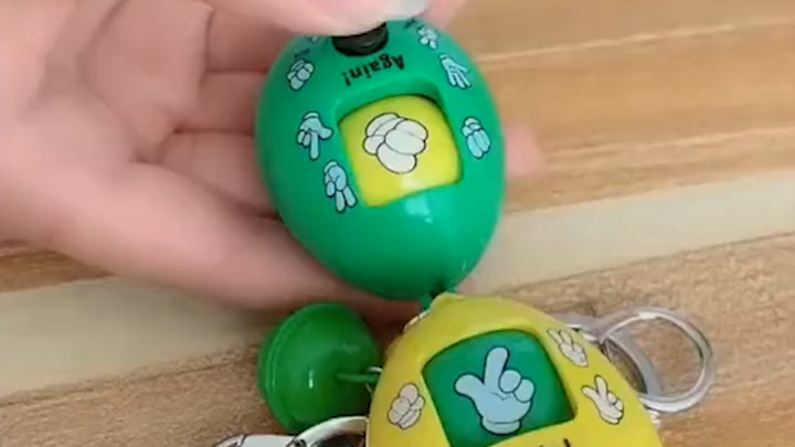 别和女朋友玩游戏