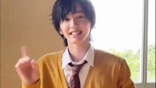 [Michieda Shunsuke] Điệu nhảy điệu "Hatsushin Love". Sao lại có người có sức trẻ mãnh liệt đến thế!