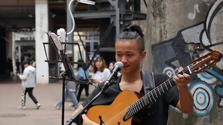 The streets of Chengdu!!! "I Love Him" is a big hit!!!