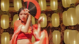 Wine in the Flower Garden | Ancient style dance on earth, moon and wine, singing, unable to resist t