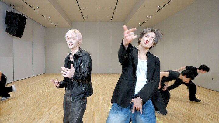 أداء تتابعي لـ "Talk to You" مع نيكولاس من &TEAM | ييونجون