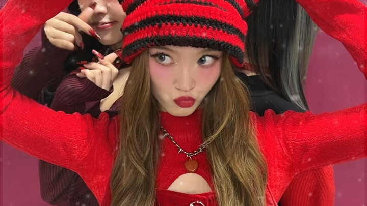 CHICOYA bringing the holiday spirit 🥰