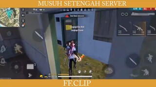 MUSUH SETENGAH SERVER !