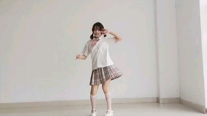 [Dance]Chika dance in JK uniform|<かぐや様は告らせたい～天才たちの恋愛頭脳戦～>