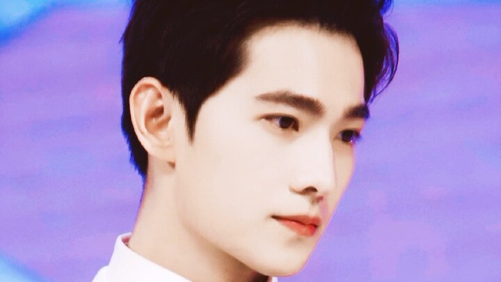 He is indeed a man with the best looks! ! [Yang Yang·Guerlain event·Screen licking]