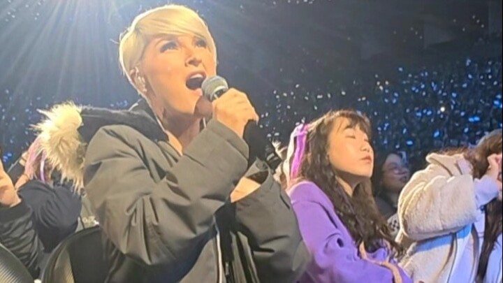 [Video xem trước thô] Buổi biểu diễn trực tiếp "A Whole New World" của JJ Lin và Mr. Ju tại chuyến l