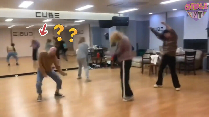 考古Gidle为粉丝见面会集体练舞到凌晨