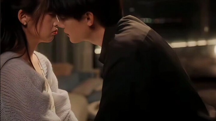 ไจไจจะน่ารักยิ่งขึ้นเมื่อเขาเมา ซึ่งทำให้คนอื่นๆ รู้สึกมีความสุขมาก#เมื่อฉันวิ่งเข้าหาคุณ#จางลู่ทำให