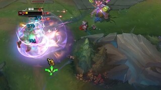 حتى مطرقة الرجل الحديدي أصبحت ملتوية.