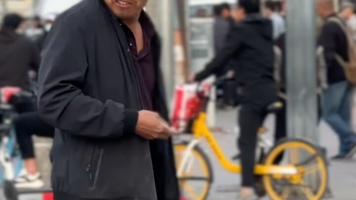 โรงแรมราคา 20 หยวนต่อคืน บุฟเฟ่ต์ 39 หยวน ขอสดุดีศิลปินกลุ่มหนึ่งที่อาศัยอยู่ที่หม่าจวีเฉียว กรุงปัก